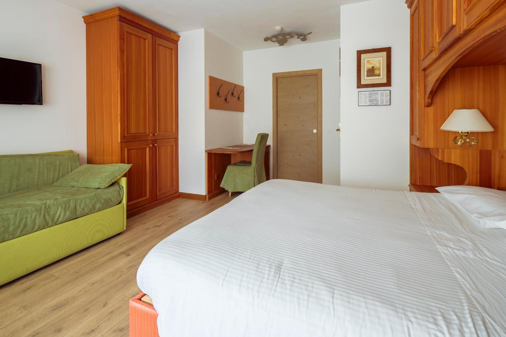 Superior Double or Twin Room,1576700399:JPEG