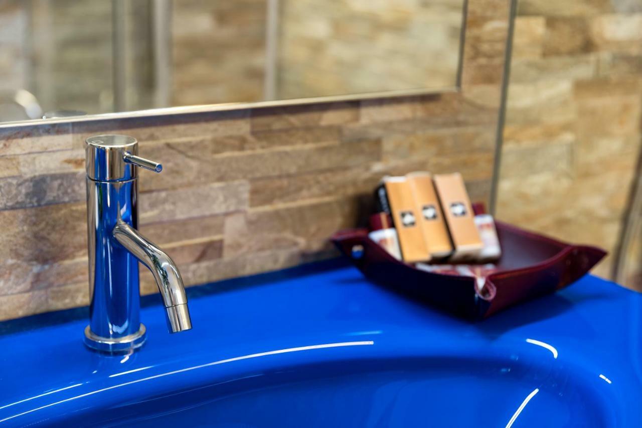 Suite with Balcony,1576700381:JPEG